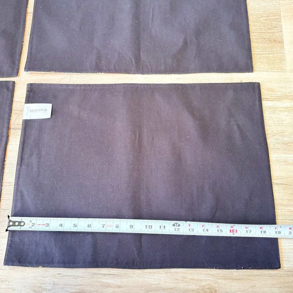 Halloween placemats set